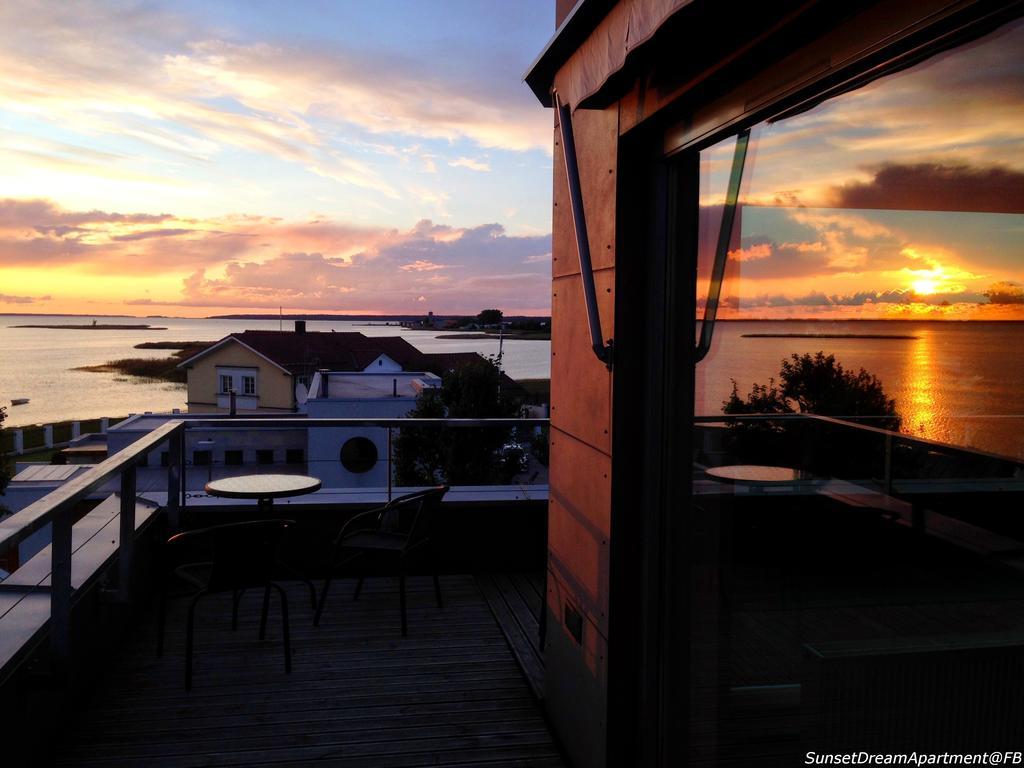 Sunset Dream Apartment With A Panoramic Seaview Haapsalu Exterior foto